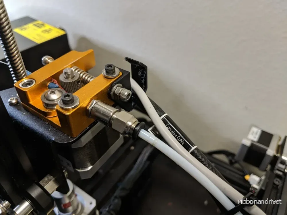 CR-10 Extruderkabelhängare