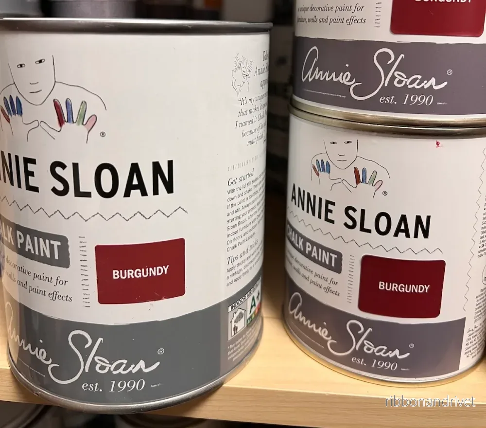 Burgundy Chalk Paint™ Burgundy Chalk Paint™