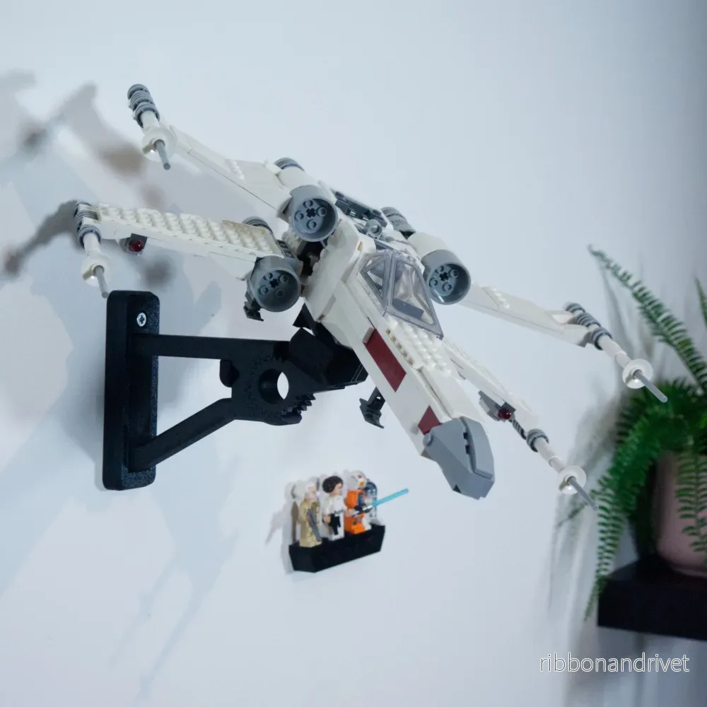 Väggfäste för LEGO Star Wars X-Wing 75301 - Bild 2