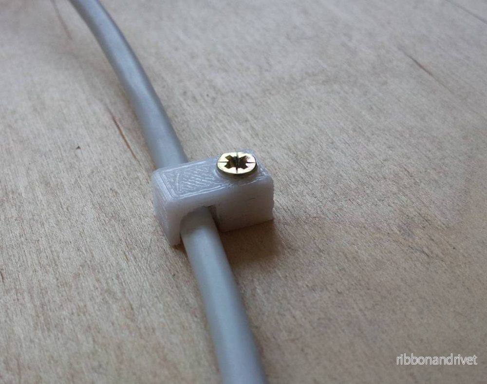 Kabelguide för 5 mm trådar
