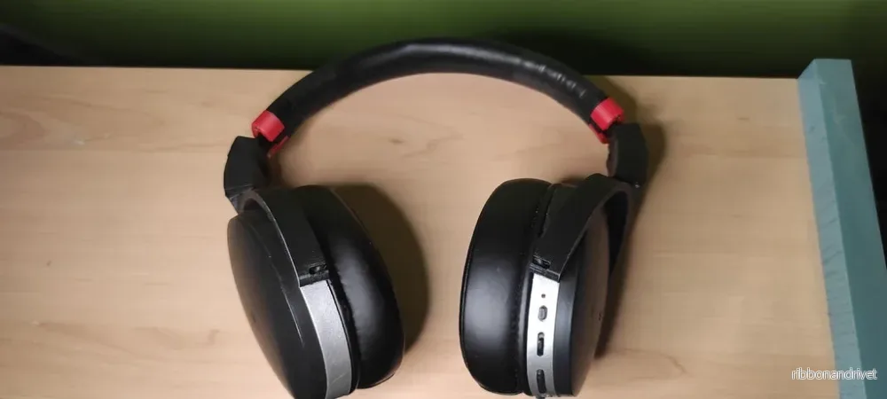 Reservdelar till Sennheiser HD 4.50 BTNC-hörlurar