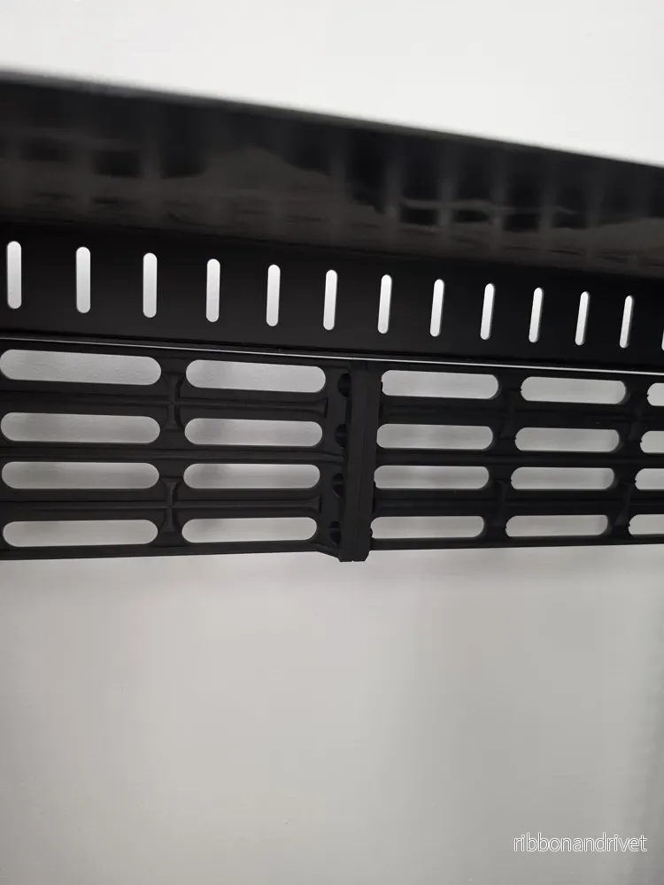 Ventilerad 2U blindpanel för 19-tumsrack - Bild 3