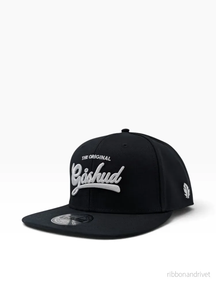 Gåshud Original Script Snapback Keps – Flat Brim
