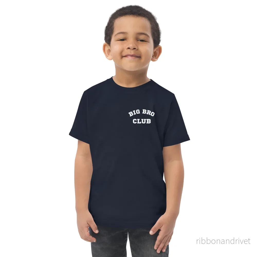 Big Bro Club T-shirt – Vit text Big Bro Club T-shirt – Vit text