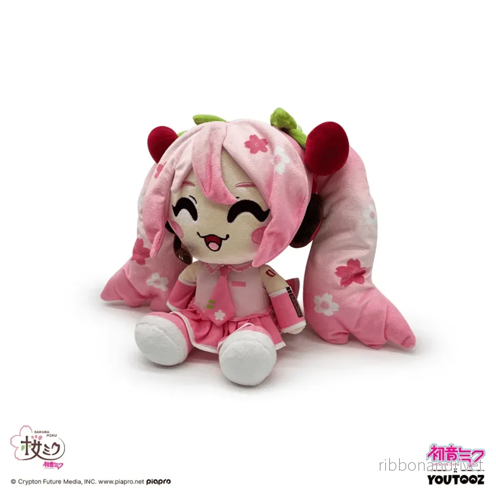Youtooz: Hatsune Miku – Sakura Miku mjukisdjur (23 cm)