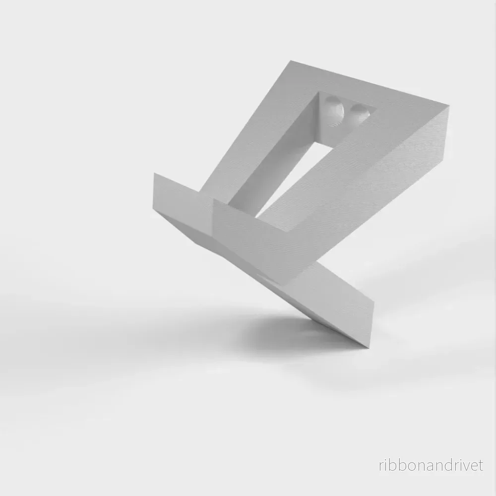 Geometrisk vägghängare för ryggsäckar