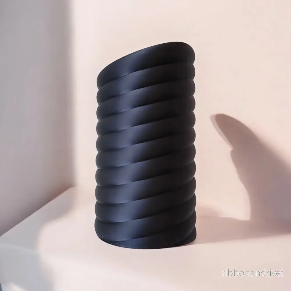 Modern skulpturell Swirly Torus designvas - Bild 3