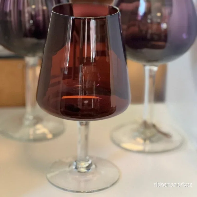 Olikformade glas på fot - Bild 2