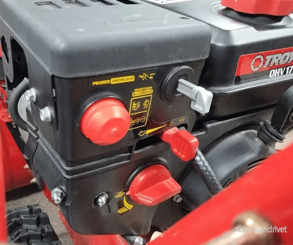 Snöslungsnyckel med nyckelringshål – Kompatibel med MTD, PowerMore, Craftsman, Troy-Bilt, Cub Cadet, Huskee Snöslungsnyckel med nyckelringshål – Kompatibel med MTD, PowerMore, Craftsman, Troy-Bilt, Cub Cadet, Huskee
