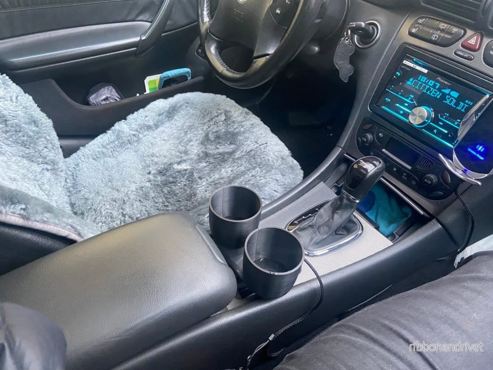 Mercedes W203 Mugghållare i mittkonsolen