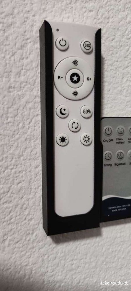 Fjärrkontrollhållare för lampor - Praktisk väggmontering