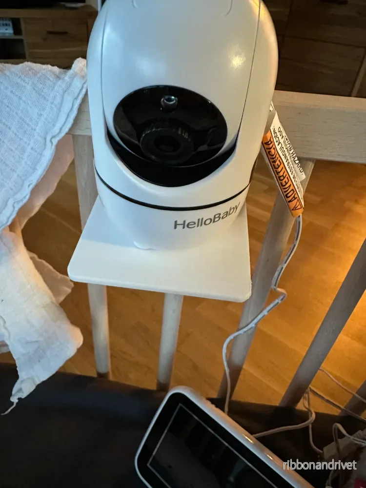 HelloBaby Video Babyvakt Lekhagefäste HelloBaby Video Babyvakt Lekhagefäste