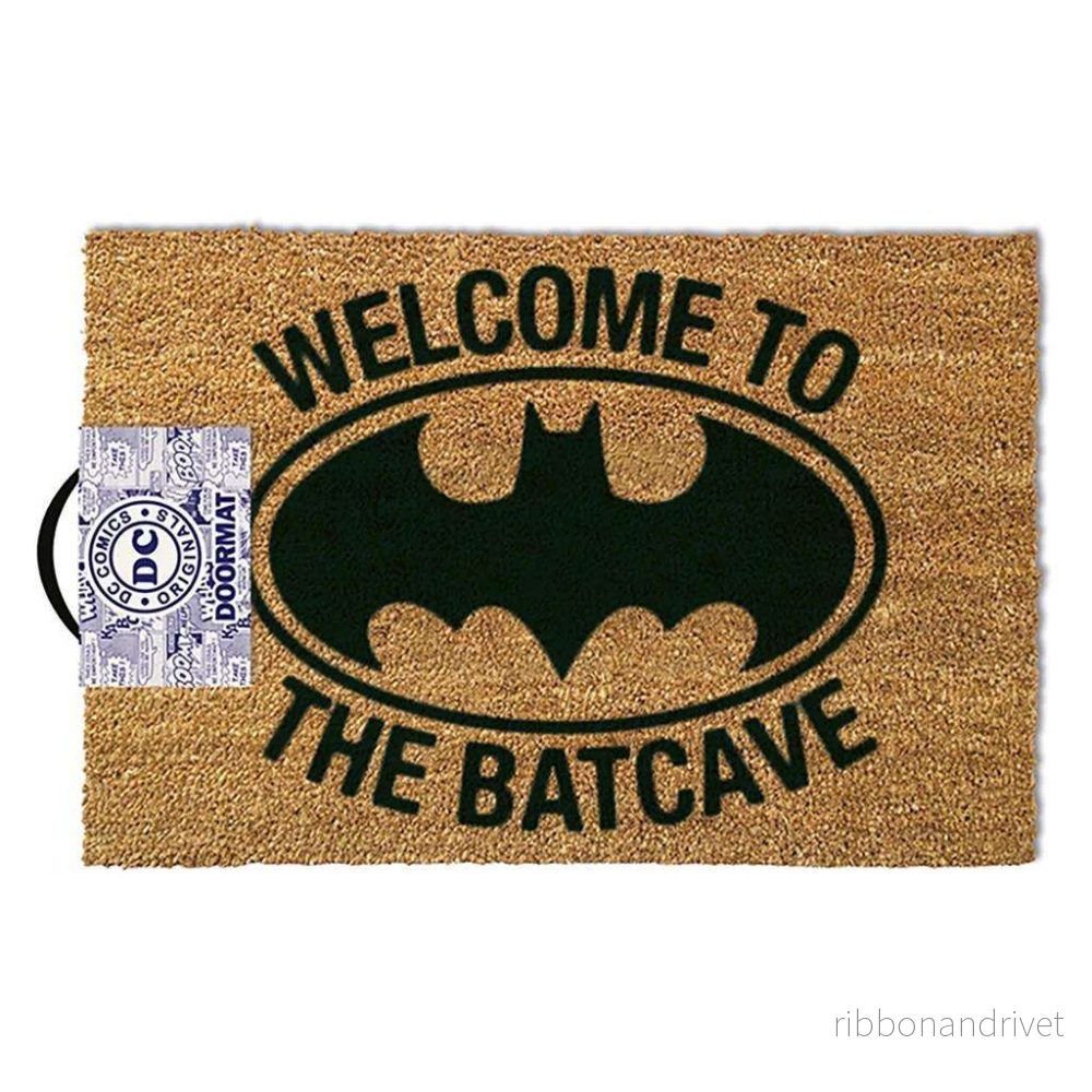 Batman Pyramid Dörrmatta - Välkommen till Batcave