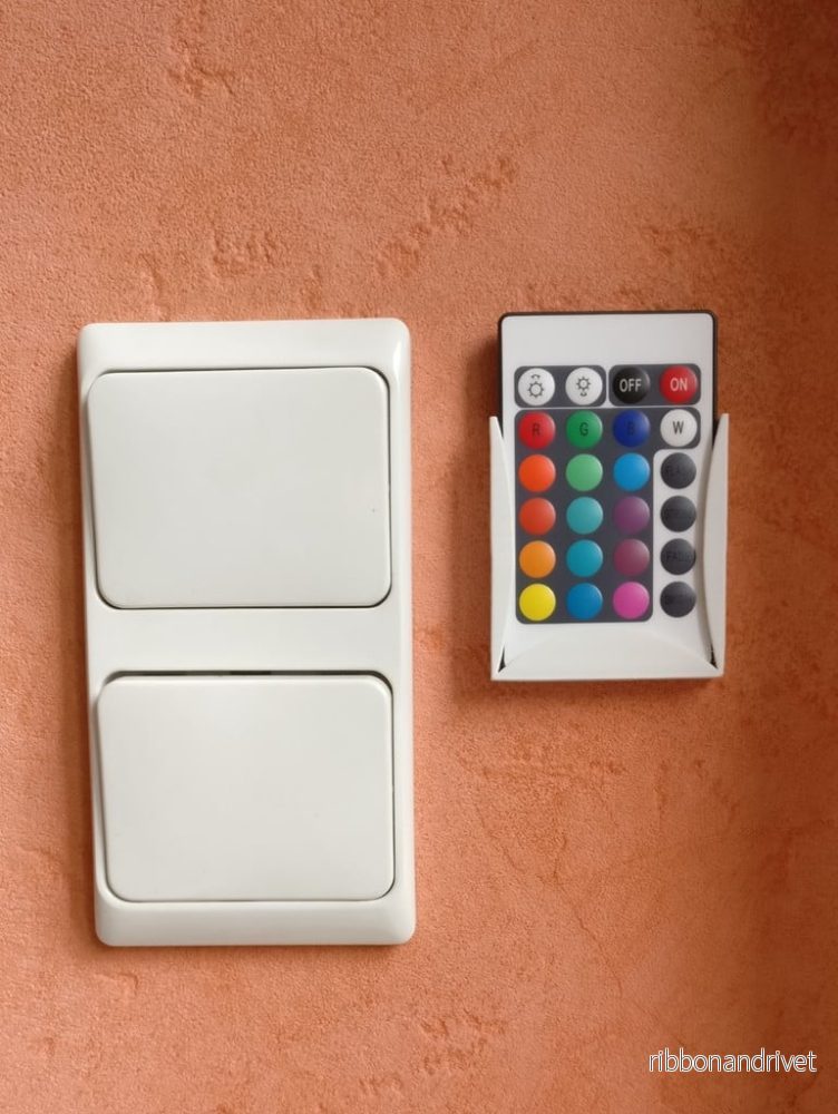 Hållare för fjärrkontroll till LED-remsa Hållare för fjärrkontroll till LED-remsa