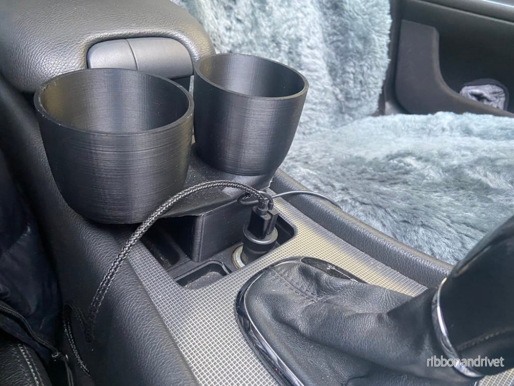 Mercedes W203 Mugghållare i mittkonsolen - Bild 2