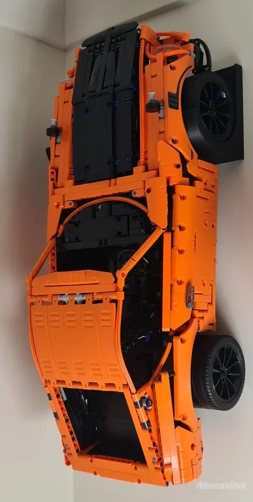 Väggfäste för Lego Cars i skala 1:8 Väggfäste för Lego Cars i skala 1:8