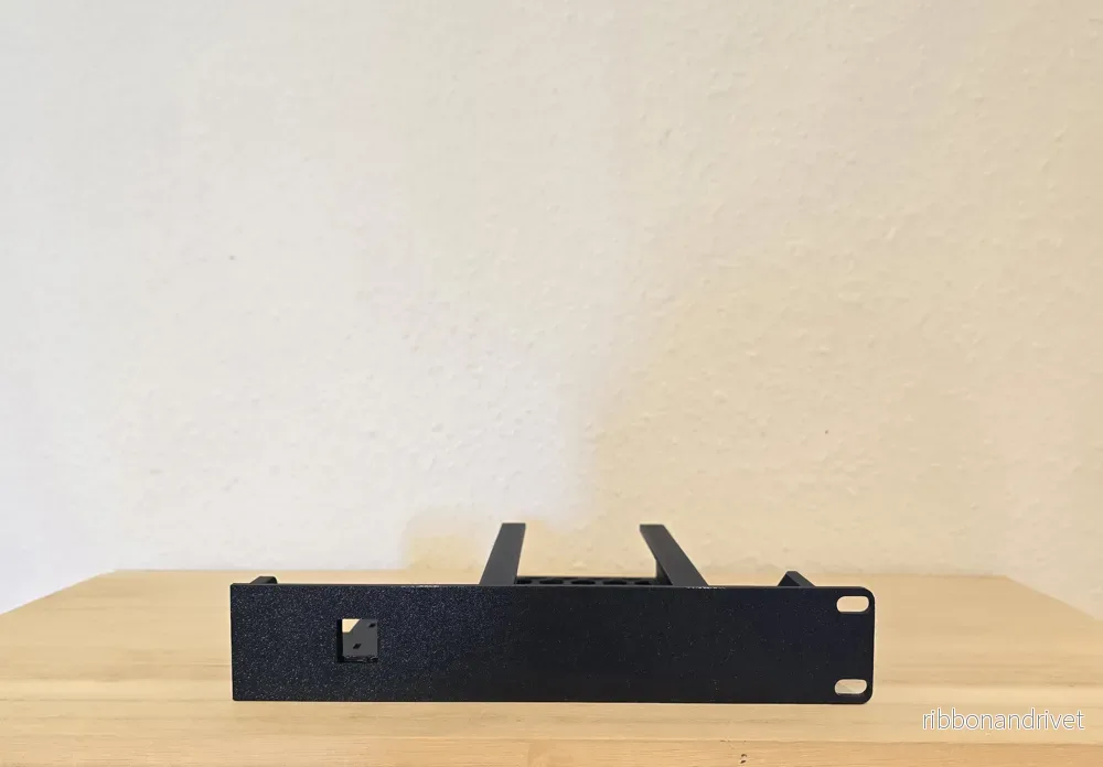 Ubiquiti Unifi USW Ultra 210W Strömförsörjningshållare - Bild 2