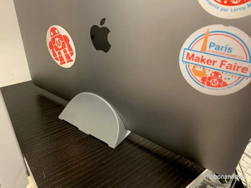 Vertikalt MacBook-ställ med effektiv kylning - Bild 2
