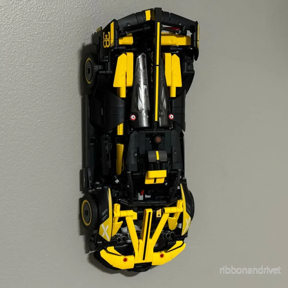 Väggfäste för LEGO Bugatti Bolide (42151 / 42162) Väggfäste för LEGO Bugatti Bolide (42151 / 42162)