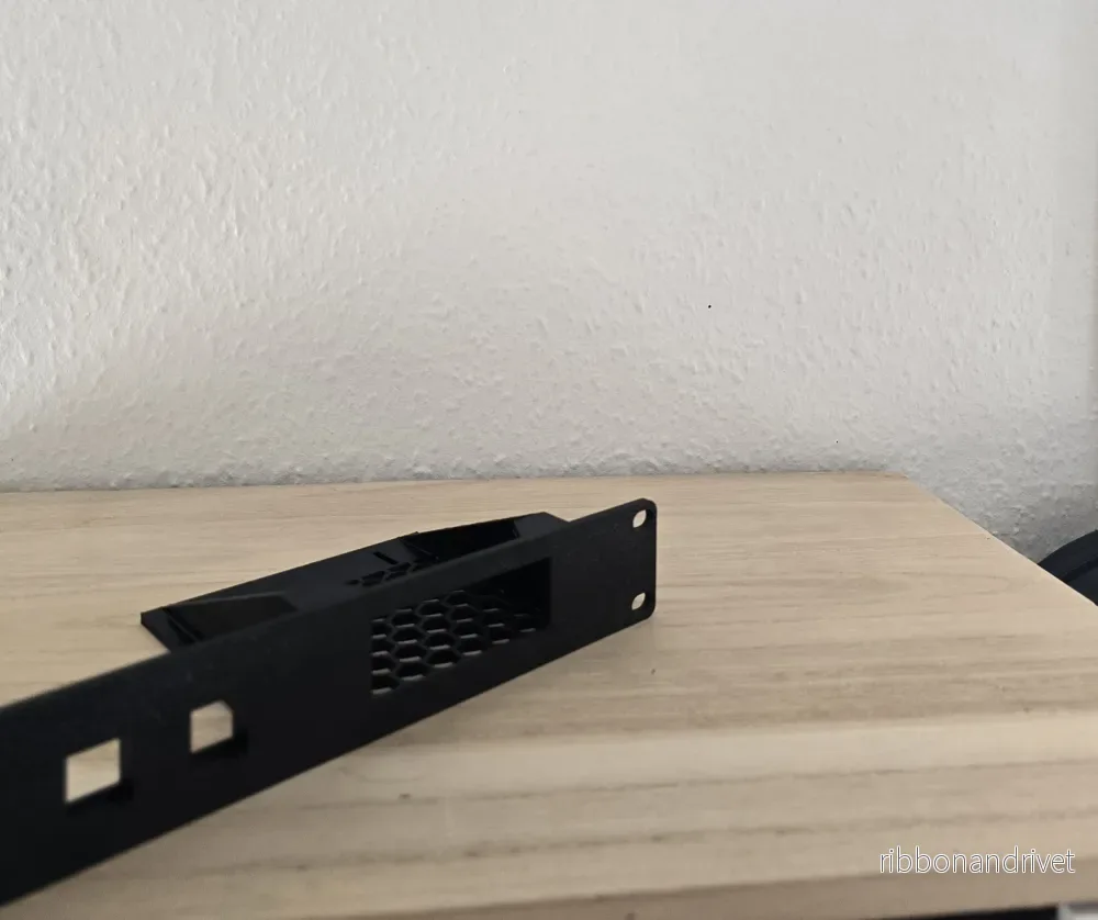 Unifi Express 19 Tum Rackmontering med Keystone - Bild 2