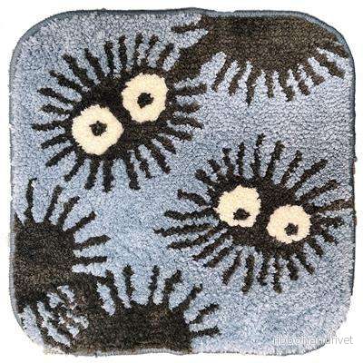 Stol Kudde Soot Sprites – Min granne Totoro Stol Kudde Soot Sprites – Min granne Totoro