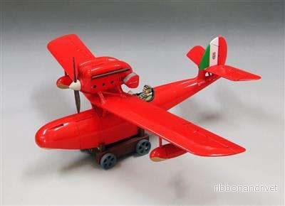 Porco Rosso – byggsats 1/48 med figur: Savoia S.21 Prototype och Porco Porco Rosso – byggsats 1/48 med figur: Savoia S.21 Prototype och Porco