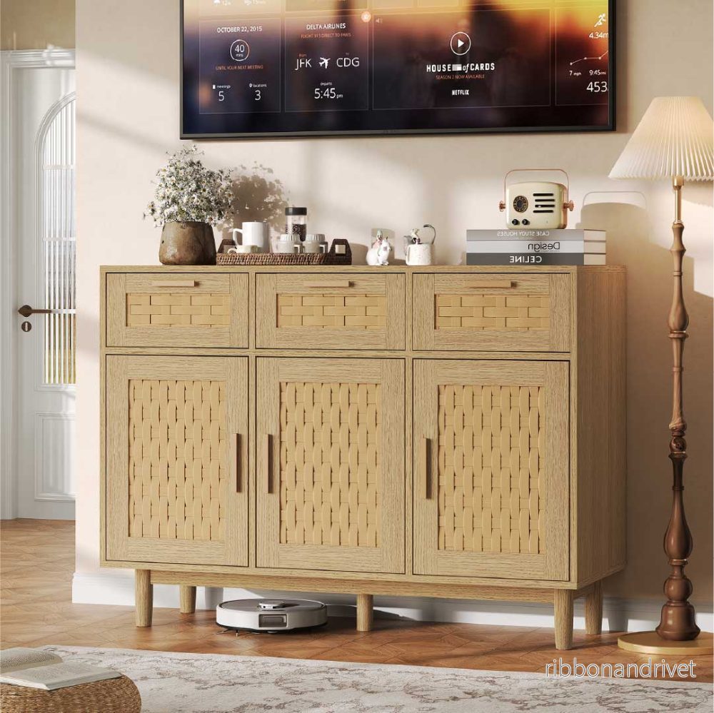 Yelenaro rotting sideboard med 3 lådor och dörrar – träskänk med förvaring Yelenaro rotting sideboard med 3 lådor och dörrar – träskänk med förvaring