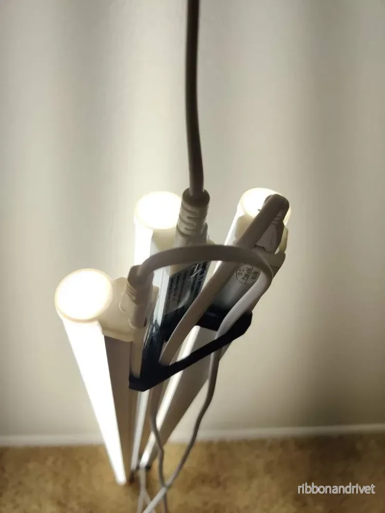 Takfäste för tre Barrina T5 LED-lampor - Bild 3