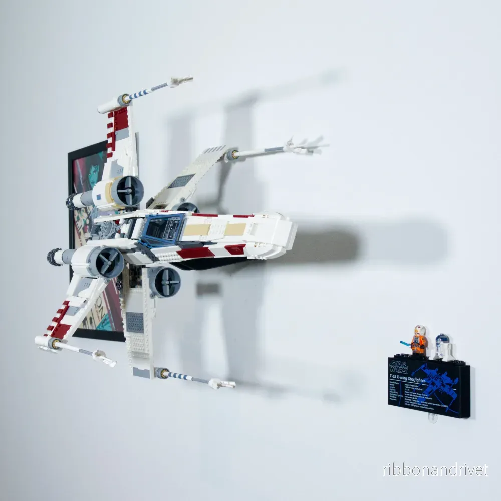 Väggfäste för Star Wars UCS X-Wing 75355 - Bild 2