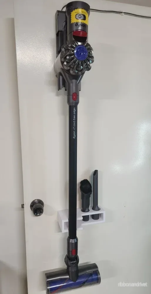 Väggfäste till Dyson v7 dammsugare med förvaring för 2 tillbehör - Bild 3