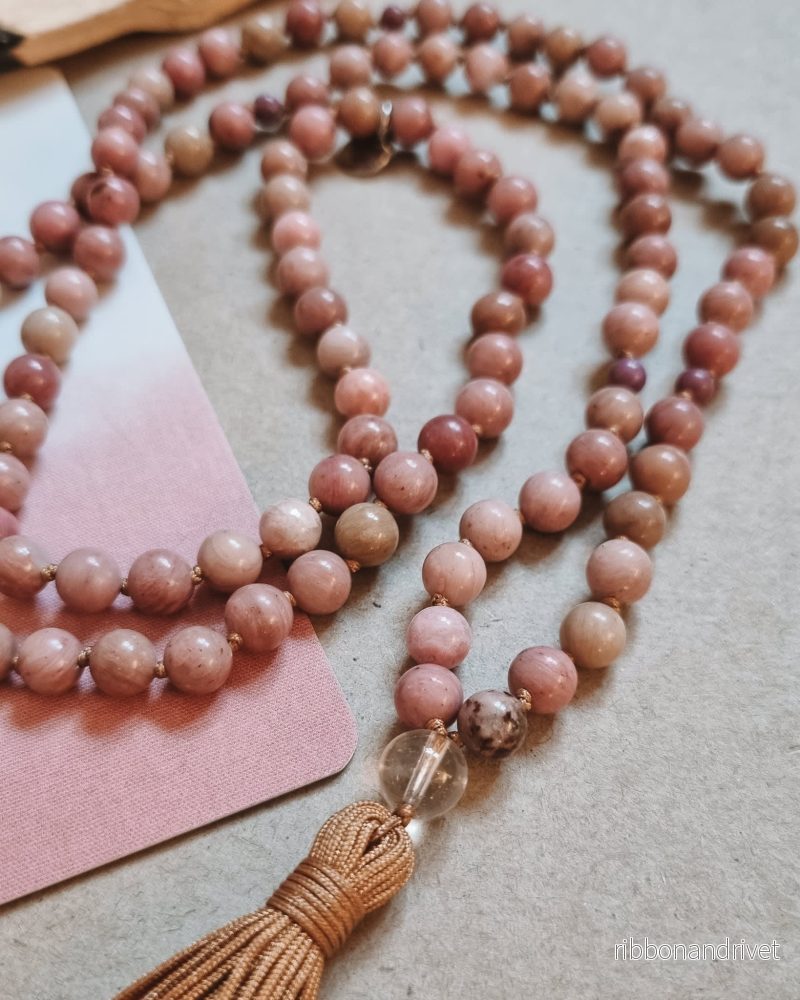 Mantra Mala 6 mm - "Jag attraherar kärlek" - Bild 3