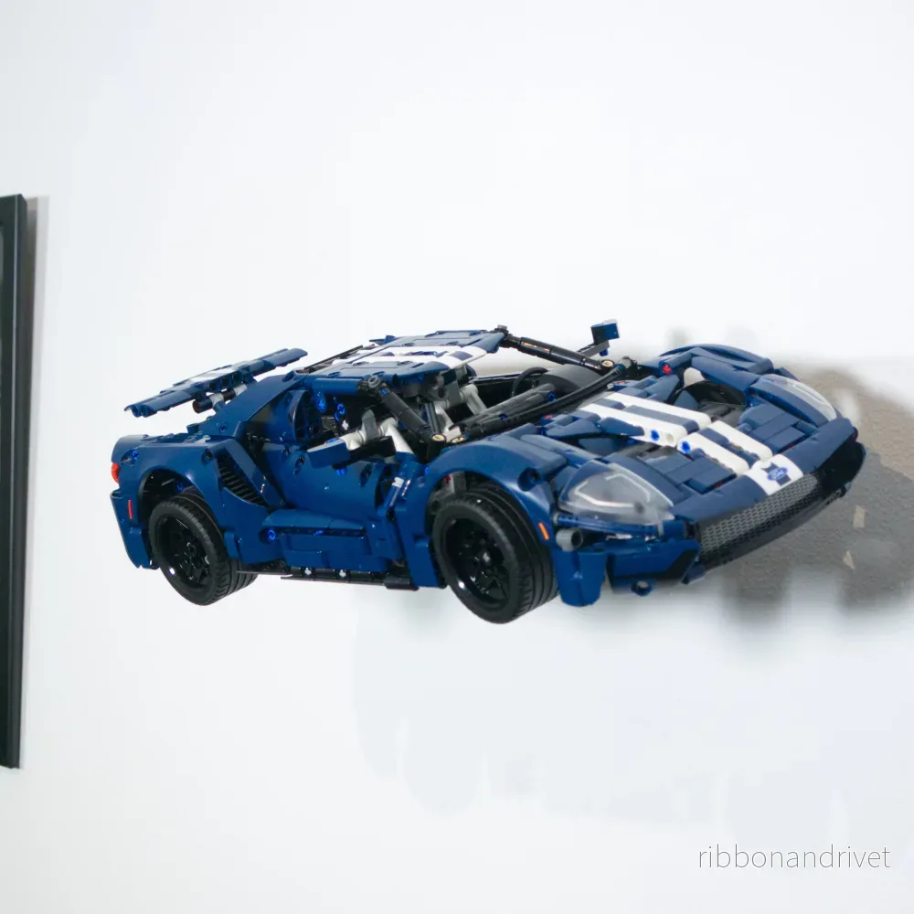 Väggfäste för Technic Ford GT 42154 - Bild 2