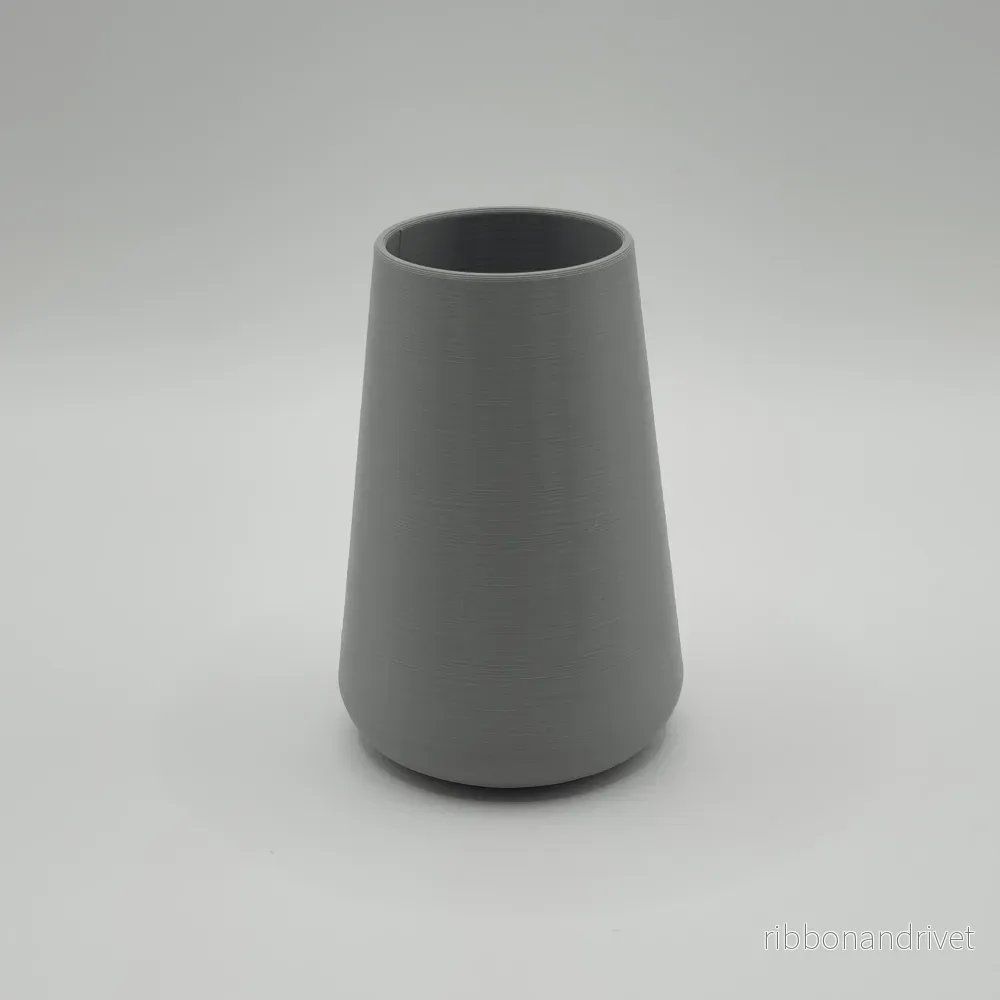 Minimalistisk konformad vas The Cone