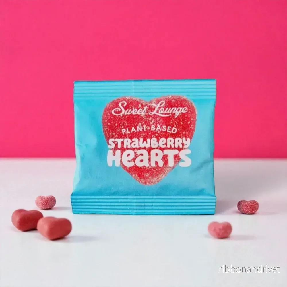 Sweet Lounge - Veganska Bubbliga Jordgubbshjärtan (Plastfria) 25g - Bild 2