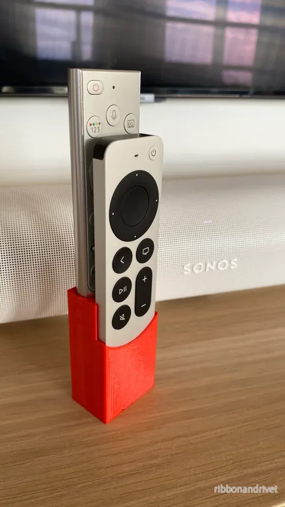 Väggfäste för Apple TV (2021) och Samsung TV-fjärrkontroll