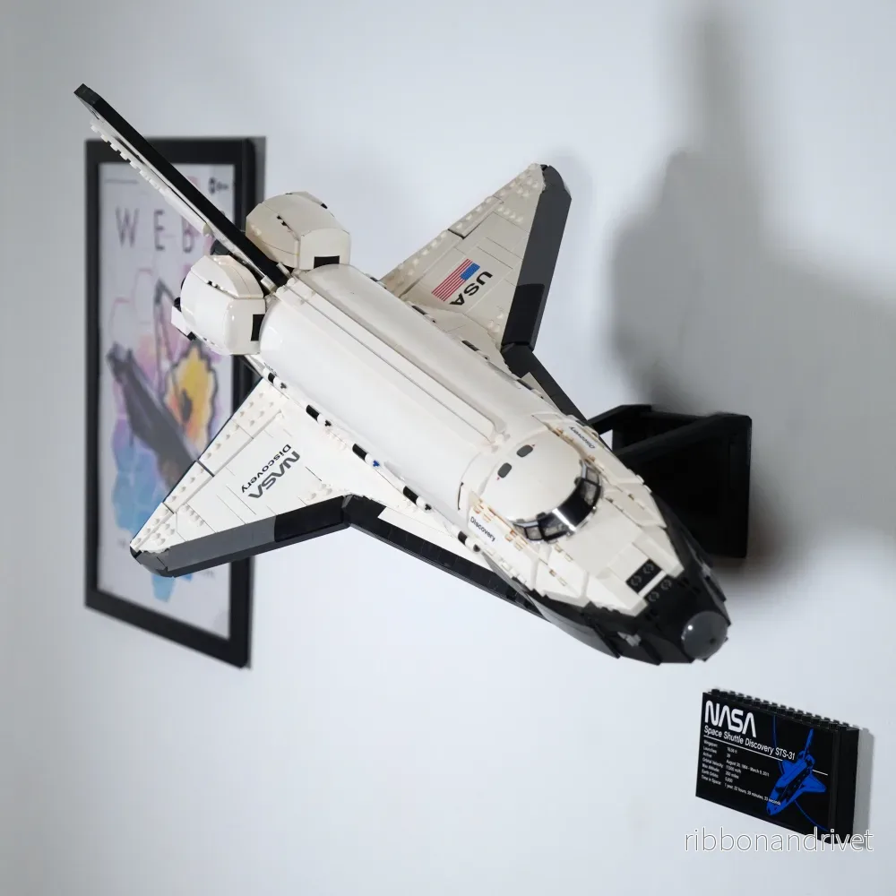 Justerbart väggfäste för LEGO Space Shuttle Discovery 10283 - Bild 3
