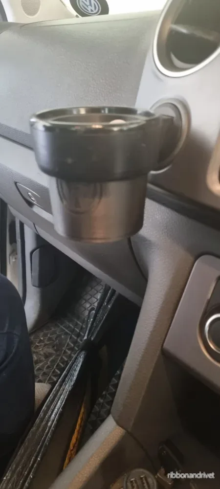 VW Amarok mugghållarinsats - Bild 2