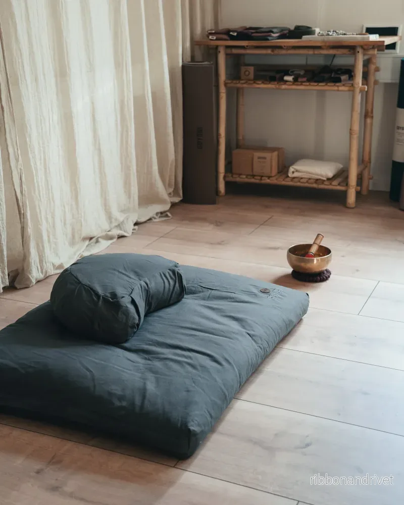 Calm Zabuton – Dark Grey Calm Zabuton – Dark Grey