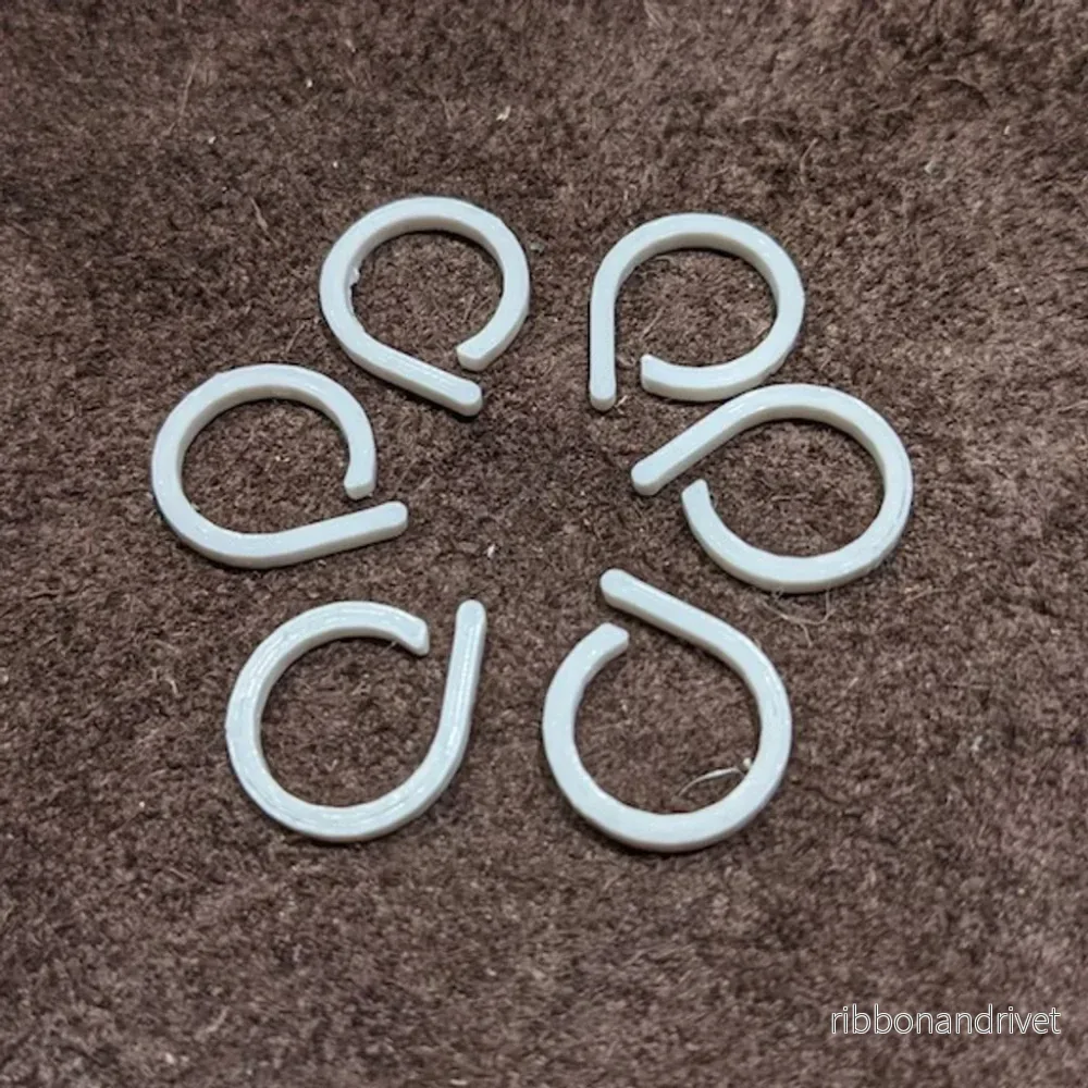 Maskmarkörer och clips för stickning och virkning