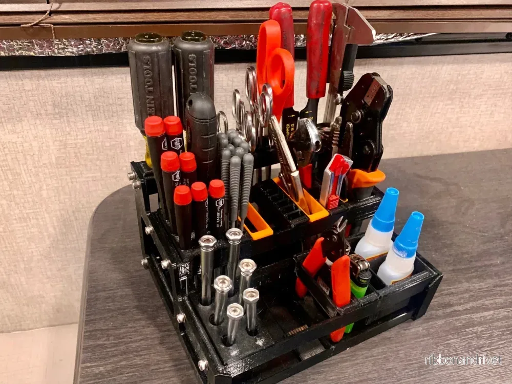 Modulärt 3D-tryckt skrivbordsförvaringsställ - Bild 2