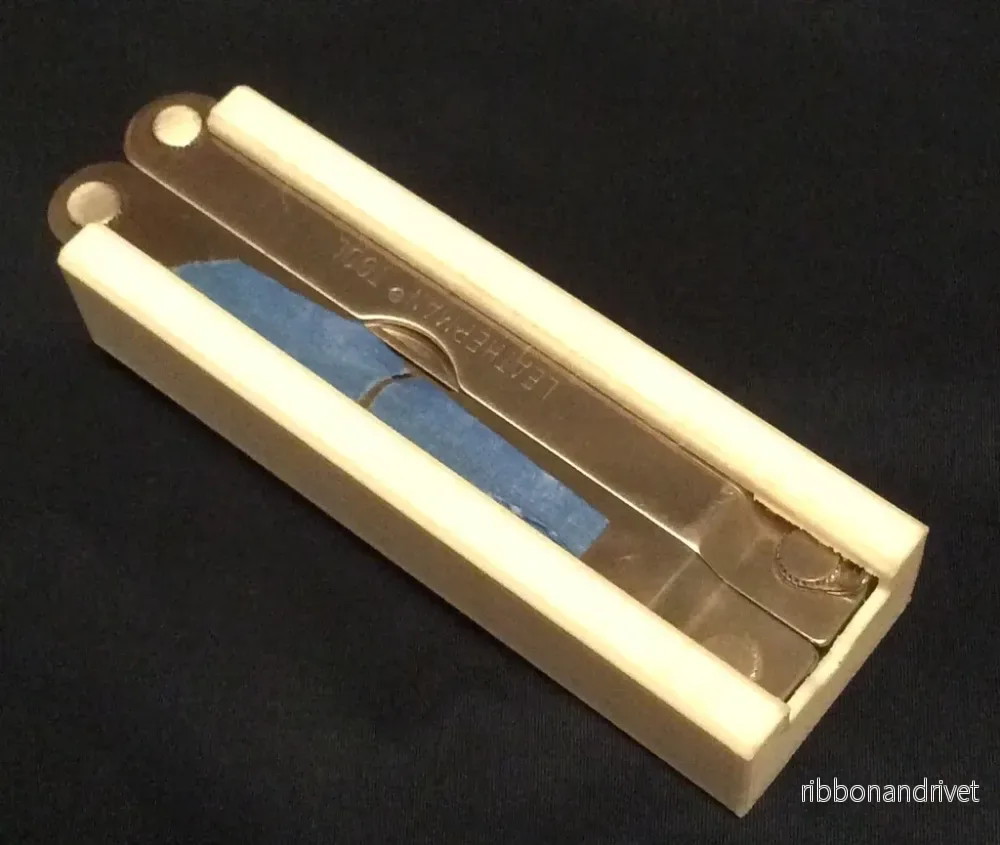 Bältes- och fickhölster för original Leatherman multiverktyg (0796)