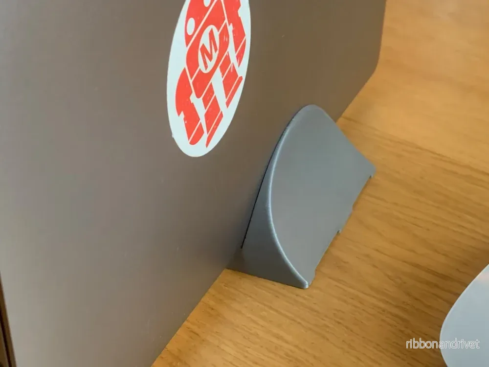 Vertikalt MacBook-ställ med effektiv kylning - Bild 3