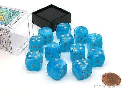 Chessex 16mm d6 med pips Tärningsblock (12 Tärningar) – Luminary Sky/silver Chessex 16mm d6 med pips Tärningsblock (12 Tärningar) – Luminary Sky/silver