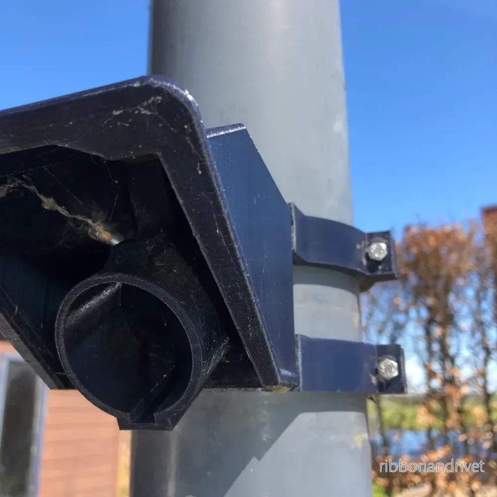 Mennekes Typ 1 Laddkabelhållare för 110 mm Stolpemontering - Bild 2