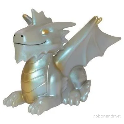 Dungeons & Dragons Silver Dragon Figur