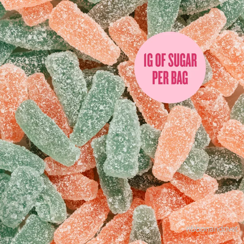 Pändy Fizzy Bottles 50 g – Godis med 1 g socker - Bild 2