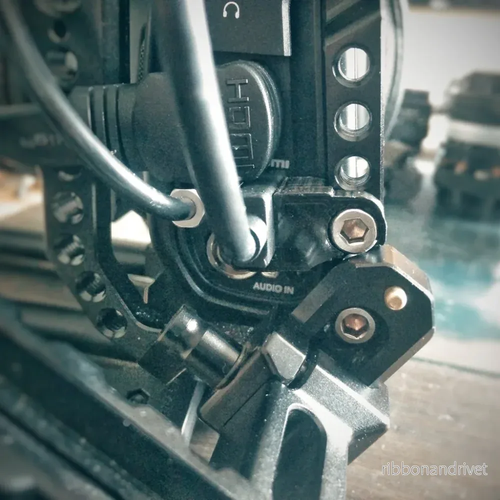 Sandisk USB-C-kabelklämma för Smallrig BMPCC4K-bur - Bild 3