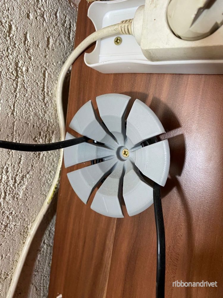 Kabelvinda i Petal Design