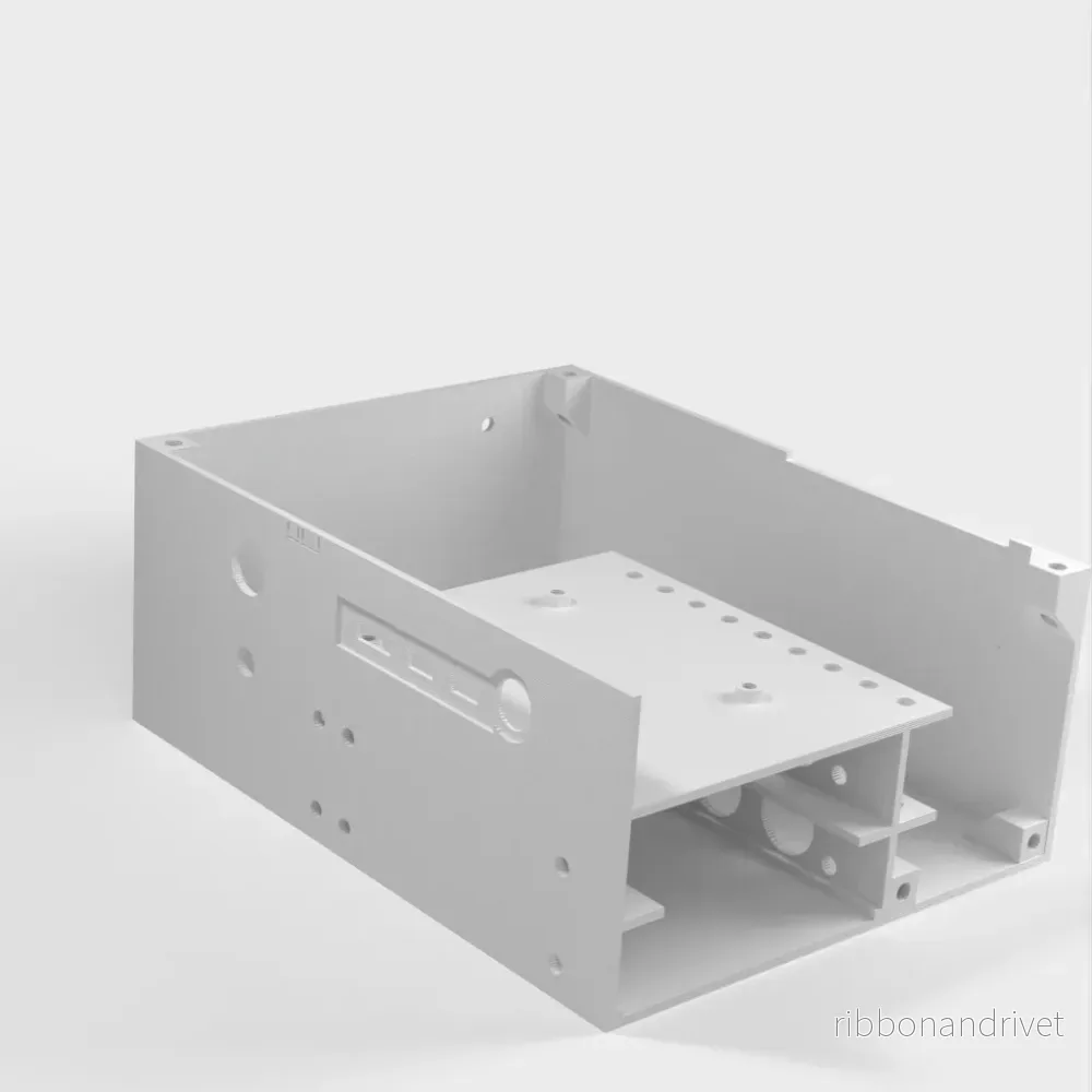 Desktopfodral för Raspberry Pi 4B med plats för strömförsörjning och SATA-diskar