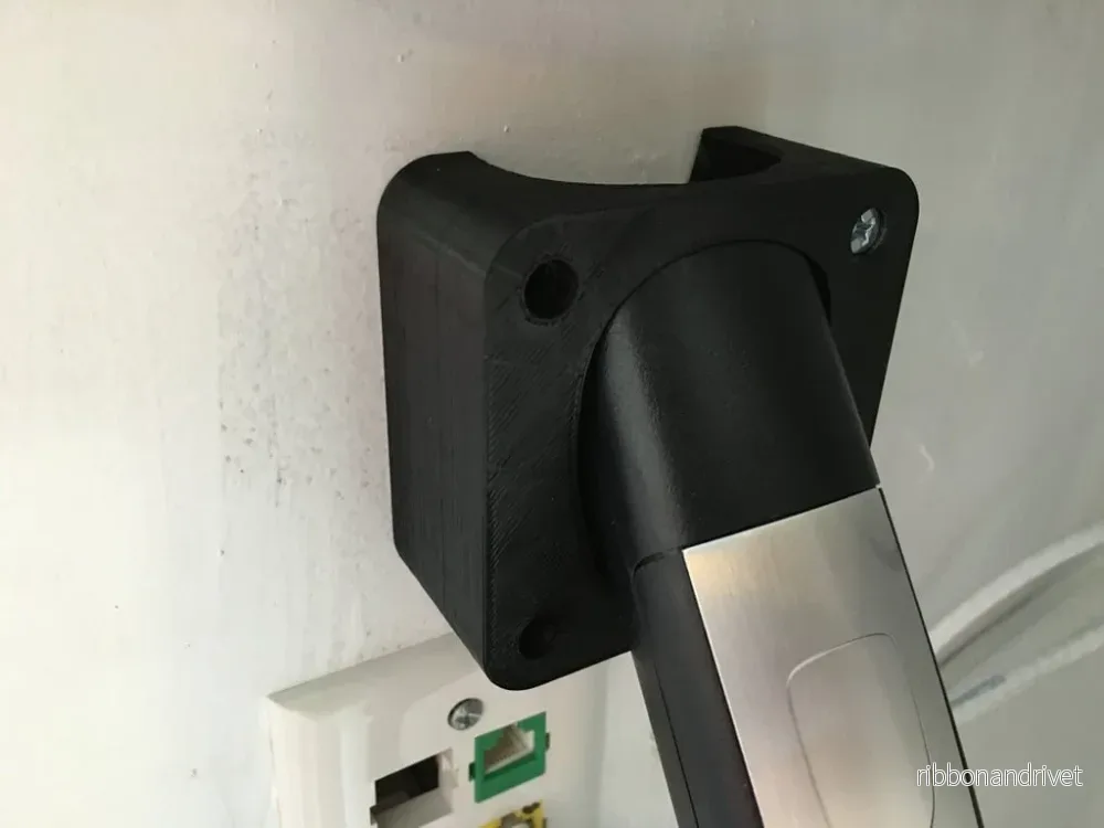 Rund vägghållare för Tesla Model S och X